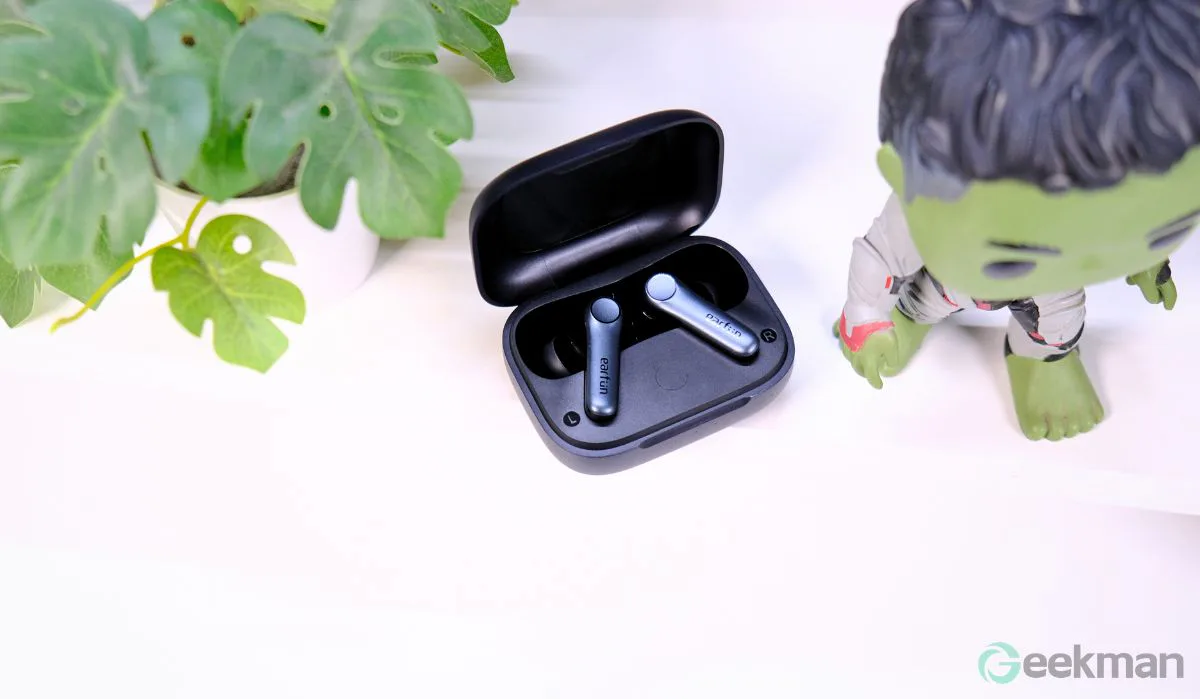 Earfun Air Pro 4 design
